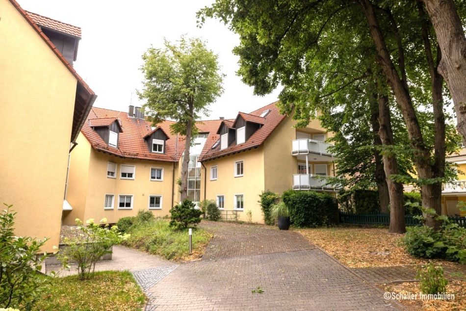 Haus im Haus: 170 m² / 5 Zi. Mais. mit Balkon   Terr.  Zirndorf - Weiherhof / Wohnung kaufenHaus im Haus: 170 m² / 5 Zi. Mais. mit Balkon   Terr.  Zirndorf - Weiherhof / Wohnung kaufen