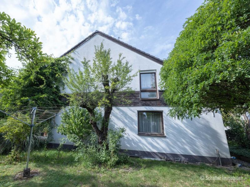 VERKAUFT: Freist. 2 - Familien - Haus mit Potential Nürnberg - Nord / Haus kaufen