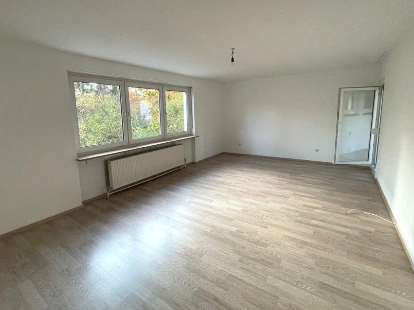 Großzügige 4-Zi. ETW mit Balkon in Nürnberg - Langwasser Süd-Ost/ Wohnung kaufenGroßzügige 4-Zi. ETW mit Balkon in Nürnberg - Langwasser Süd-Ost/ Wohnung kaufen