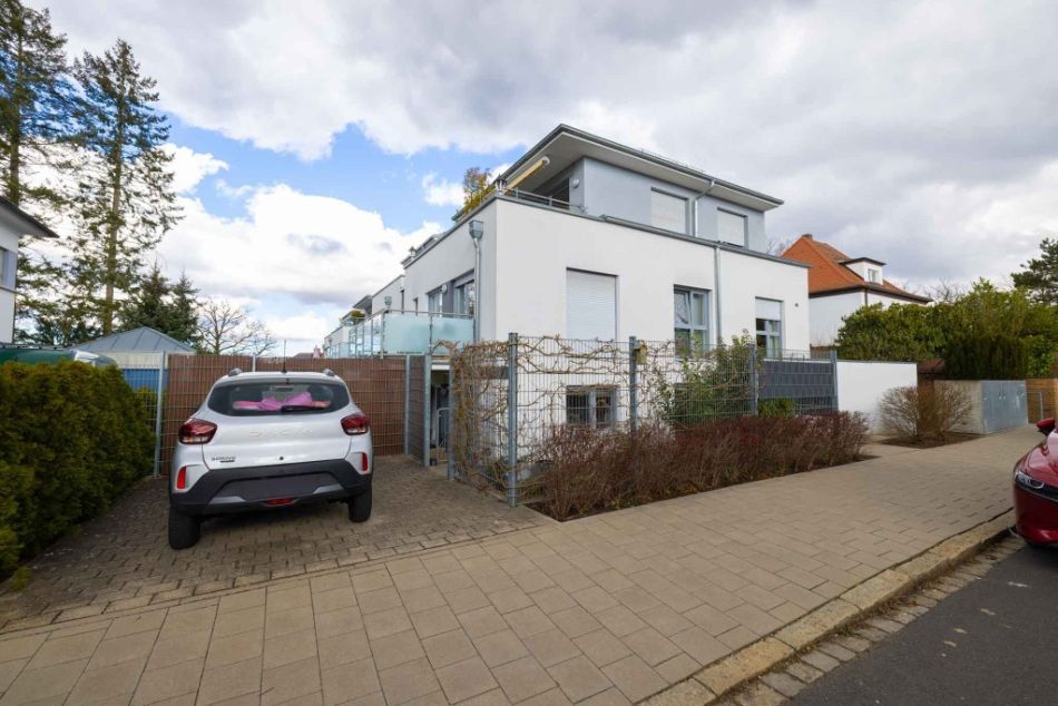 Barrierefreie 3-Zi. Terr. ETW mit Garten in Schwaig / Wohnung kaufen