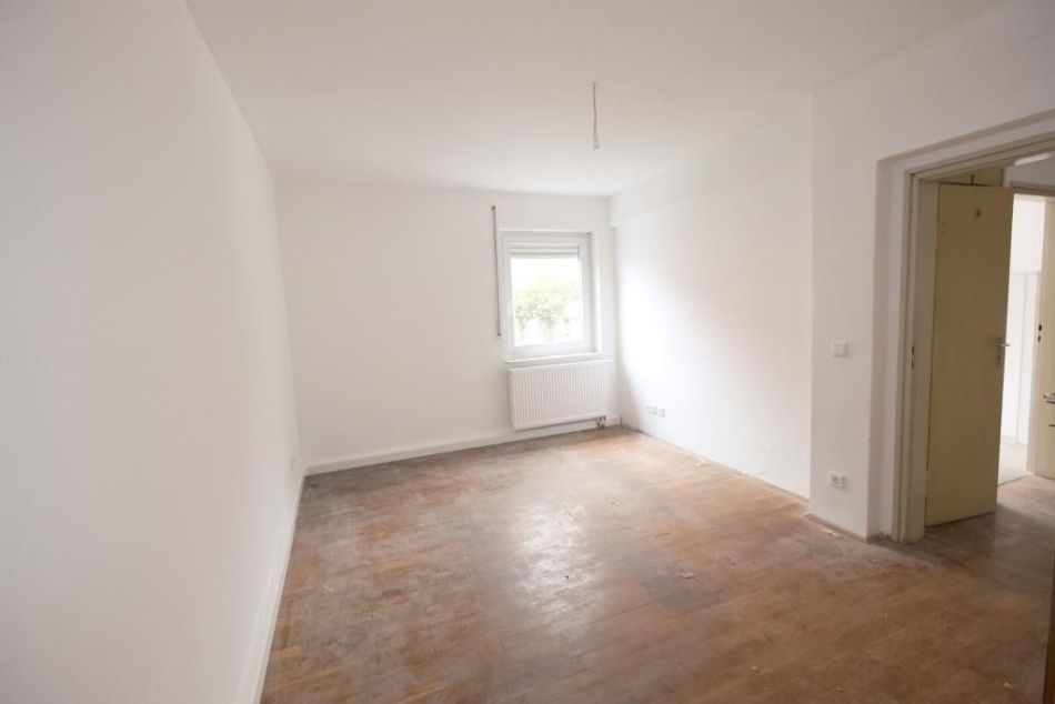 Wohnen in der Altstadt: Neu renovierte kleine 3 Zi. Whg. / Wohnung mietenWohnen in der Altstadt: Neu renovierte kleine 3 Zi. Whg. / Wohnung mieten