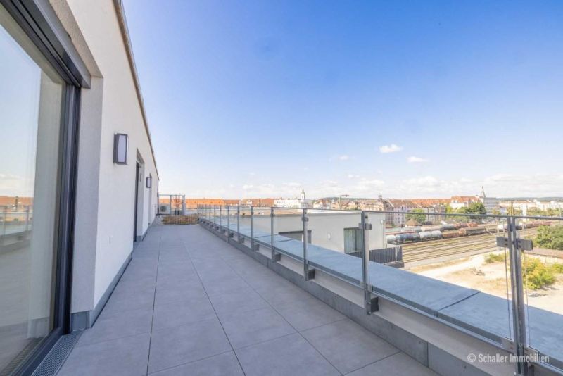 VERMIETET: Über den Dächern von Fürth: Neubau 3-Zi. Dachterrassenwohnung / Wohnung mieten