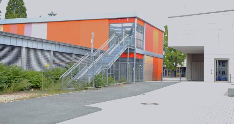 Gute Infrastruktur in Nürnberg-Thon wie der neugebaute Schulstandort „Thoner Espan 10"