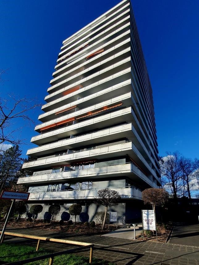 Traumblick: Teilmöblierte 2 Zimmer Wohnung Luitpoldhain / Wohnung mietenTraumblick: Teilmöblierte 2 Zimmer Wohnung Luitpoldhain / Wohnung mieten