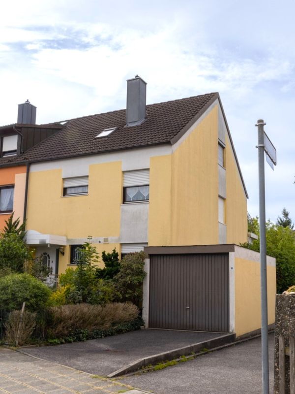 Absolut gepflegtes REH in bevorzugter Wohnlage Nbg.- Pillenreuth b. Weiherhaus / Haus kaufen