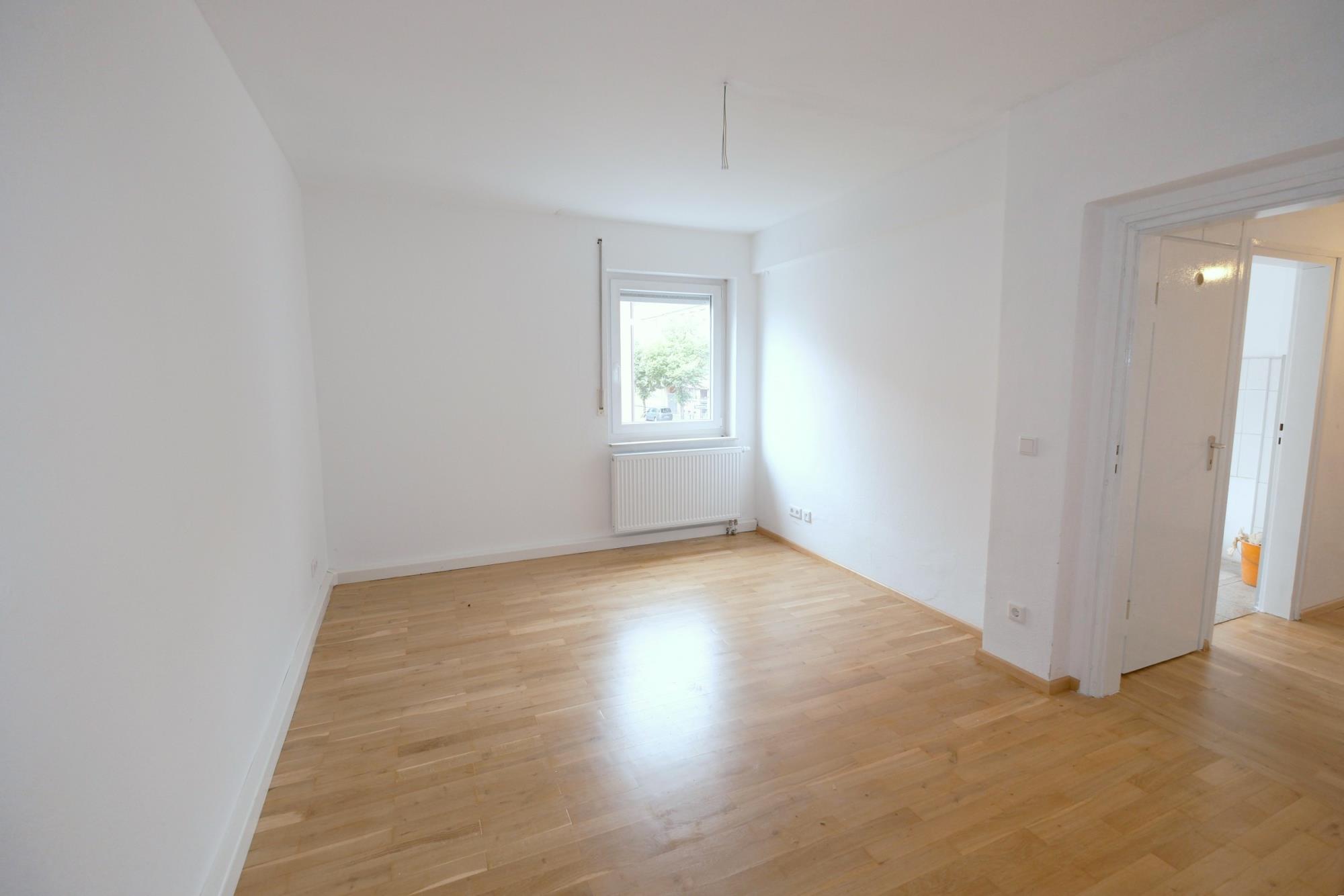 Wohnen in der Altstadt: Neu renovierte kleine 3 Zi. Whg. / Wohnung mieten